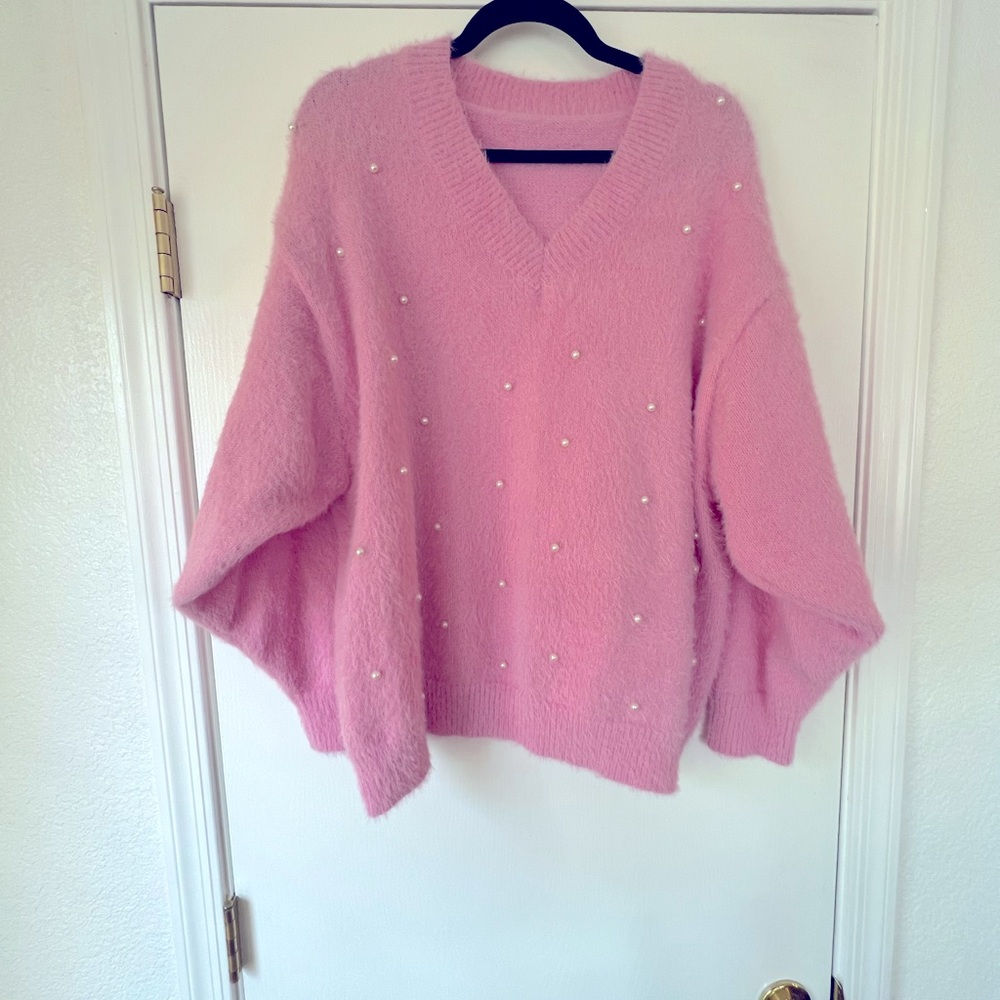 Xl pink sweater with pearl accents